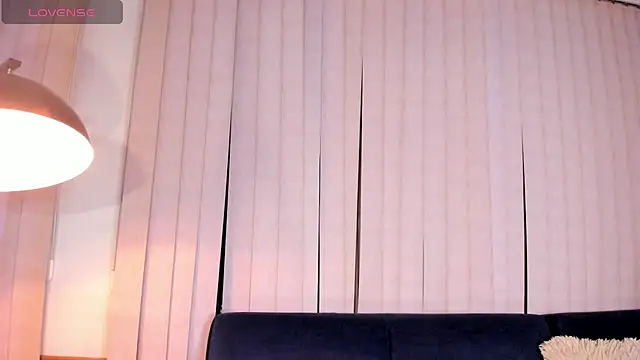 Snapshot of kendra_crow chatting on November 2025 09:08:02 AM kendra crow online show from November 2025 09:08:02 AM