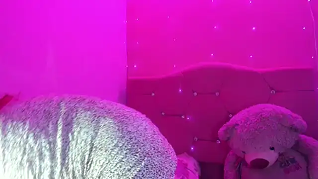 Gaia Mistic18 online show from November 2025 07:24:02 PM