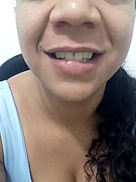 Snapshot of Bruninhadeusa chatting on April 2026 09:01:02 PM Bruninhadeusa online show from April 2026 09:01:02 PM