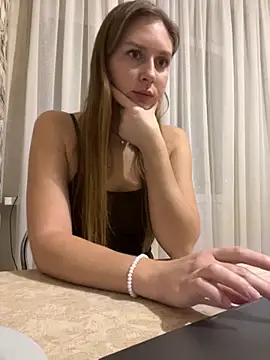 Elina1 online show from November 2025 04:22:01 PM
