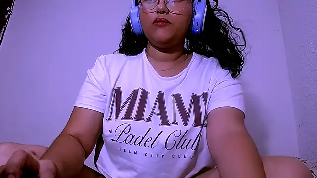 Snapshot of mira_cherry02 chatting on November 2025 08:57:02 AM mira cherry02 online show from November 2025 08:57:02 AM