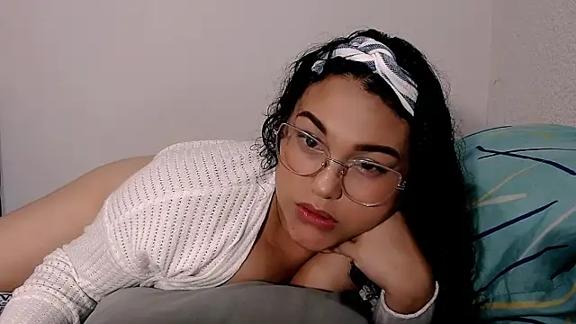 Snapshot of mira_cherry02 chatting on November 2025 06:35:02 AM mira cherry02 online show from November 2025 06:35:02 AM