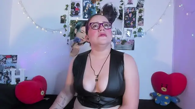 Rose Hellen online show from November 2025 03:28:02 AM