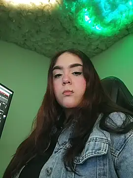 Snapshot of mirandahvelez chatting on October 2025 08:29:01 PM mirandahvelez online show from October 2025 08:29:01 PM