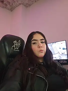 Snapshot of mirandahvelez chatting on October 2025 03:32:01 AM mirandahvelez online show from October 2025 03:32:01 AM