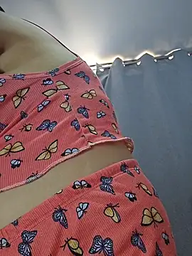 Kitty Kalifa online show from March 2026 05:57:02 PM