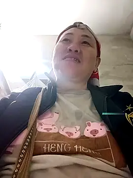 Snapshot of chich-bong chatting on November 2025 03:19:02 PM chich-bong online show from November 2025 03:19:02 PM