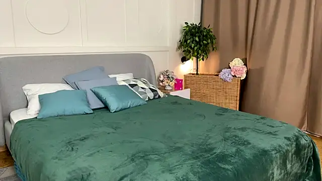 Snapshot of Adele_Shy chatting on November 2025 01:30:02 AM Adele Shy online show from November 2025 01:30:02 AM