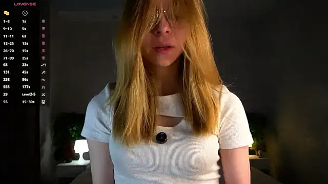 BarbaraViggiani online show from November 2025 05:00:02 PM