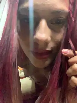 Emilyy-18 online show from November 2025 01:49:02 AM