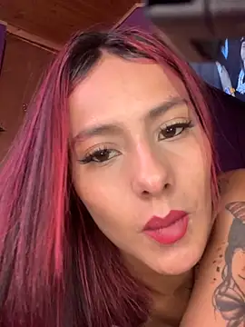 Emilyy-18 online show from November 2025 08:07:01 PM