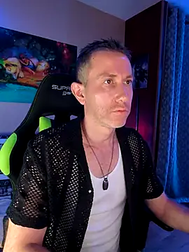 Gamerinleather online show from October 2025 07:27:02 PM