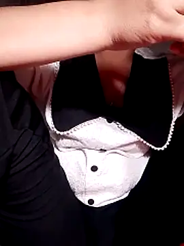 Fucksquirt2k online show from November 2025 10:08:02 PM