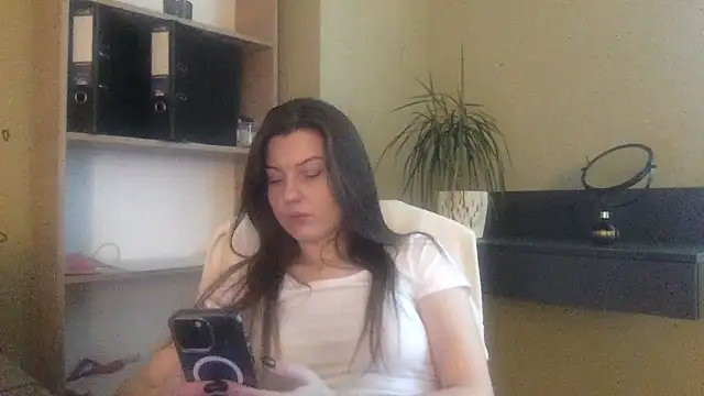 DollyRoma online show from November 2025 08:35:02 AM