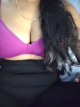 Ezabelljohn online show from May 2026 11:56:01 PM