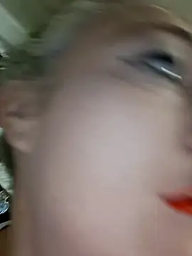 Raven Fantastic online show from October 2025 07:43:01 PM