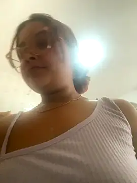 ladulceale online show from November 2025 02:57:02 PM