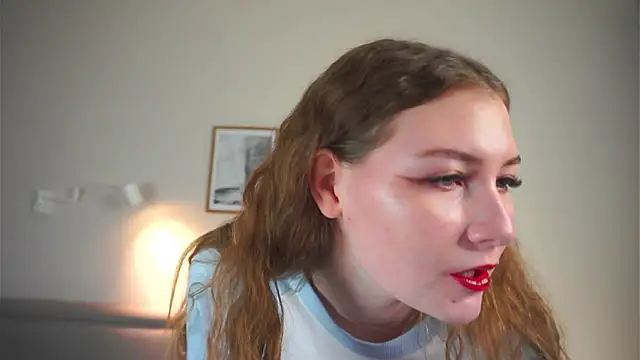 Snapshot of MegganKinson chatting on November 2025 05:06:01 AM MegganKinson online show from November 2025 05:06:01 AM