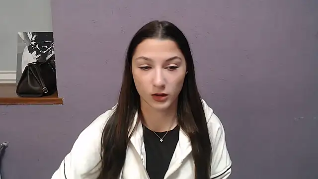 Snapshot of a_alessia chatting on November 2025 07:43:01 AM a alessia online show from November 2025 07:43:01 AM