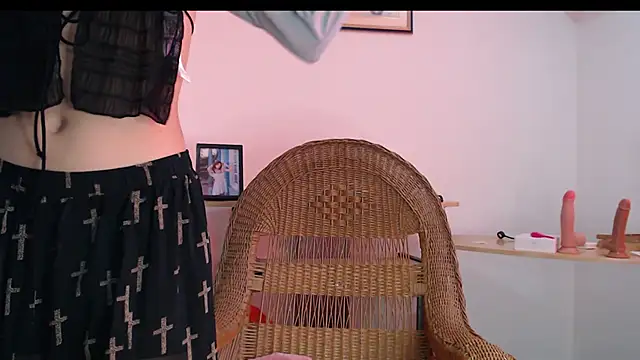 bela1xx online show from October 2025 04:13:01 PM