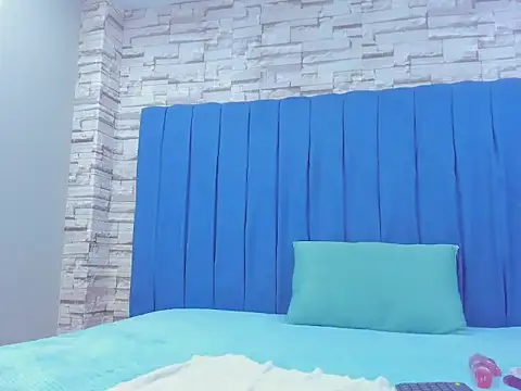 Cloe-Horney online show from December 2025 02:33:02 PM