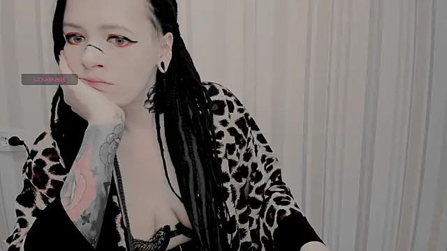 AlternativePolly online show from November 2025 05:55:02 PM