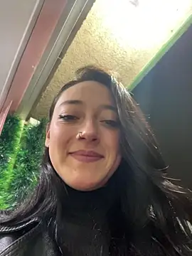 Lia  white online show from November 2025 11:10:02 PM