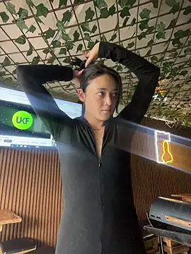 Lia  white online show from November 2025 09:14:02 PM