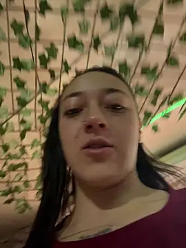 Lia  white online show from November 2025 09:30:02 PM