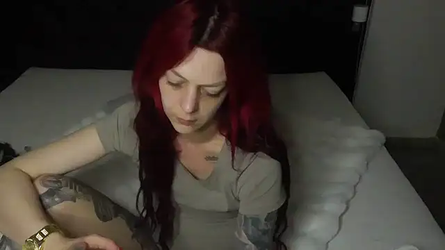 Snapshot of Amanda-JewelzX chatting on November 2025 08:43:01 PM Amanda-JewelzX online show from November 2025 08:43:01 PM