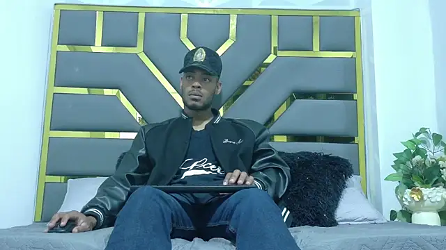 Neytanmalcon online show from November 2025 03:05:01 AM