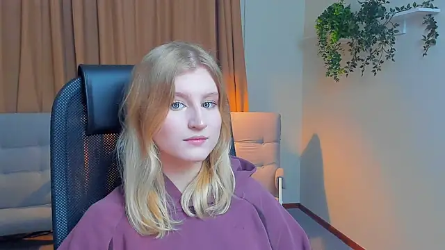 LisaRais online show from October 2025 09:04:01 AM