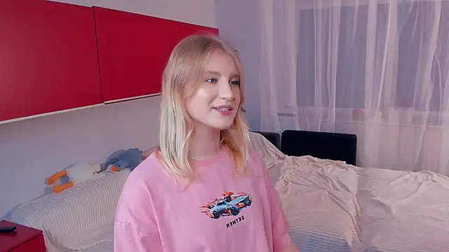 LisaRais online show from November 2025 06:19:01 PM