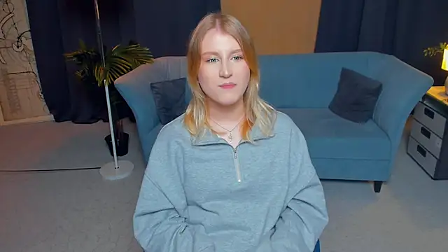 LisaRais online show from November 2025 08:41:01 PM