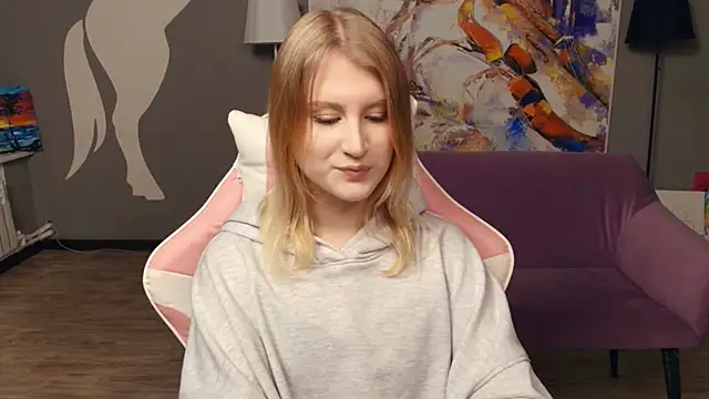 LisaRais online show from November 2025 08:47:02 PM