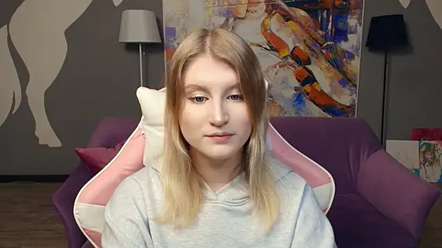 LisaRais online show from November 2025 08:31:01 PM