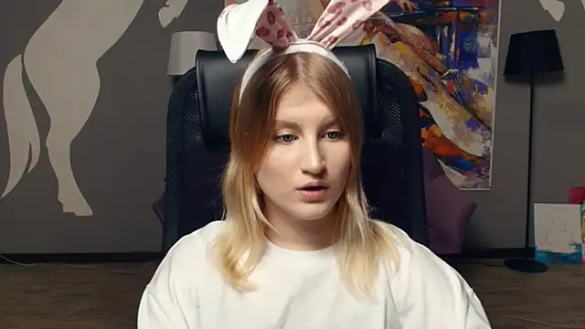 LisaRais online show from November 2025 08:55:01 PM