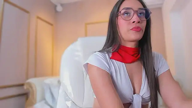 NahimiThompson online show from January 2026 07:45:01 PM