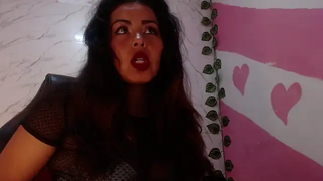 Snapshot of amara_leoncm chatting on October 2025 10:55:01 AM amara leoncm online show from October 2025 10:55:01 AM