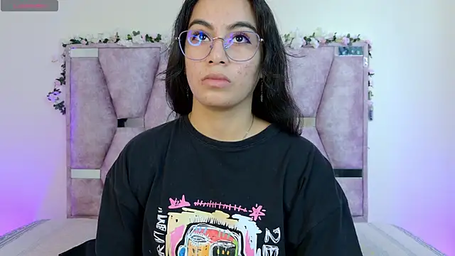 Iris mandarinne online show from October 2025 06:10:02 PM