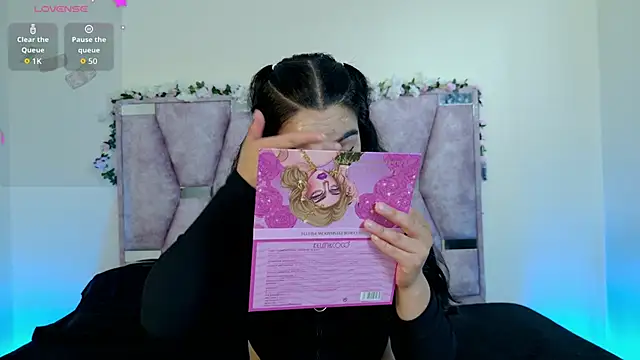 Iris mandarinne online show from October 2025 05:58:02 PM