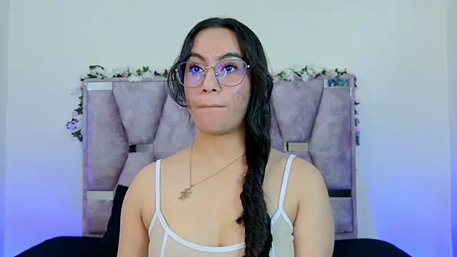 Iris mandarinne online show from November 2025 07:27:02 PM