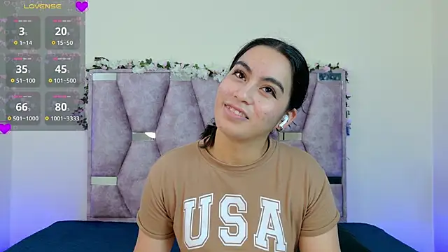 Iris mandarinne online show from November 2025 05:55:02 PM