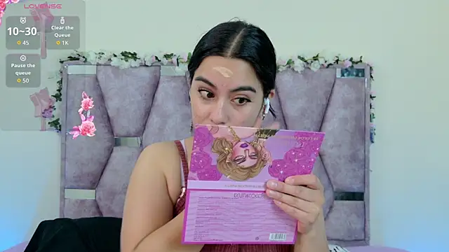 Iris mandarinne online show from November 2025 05:42:01 PM