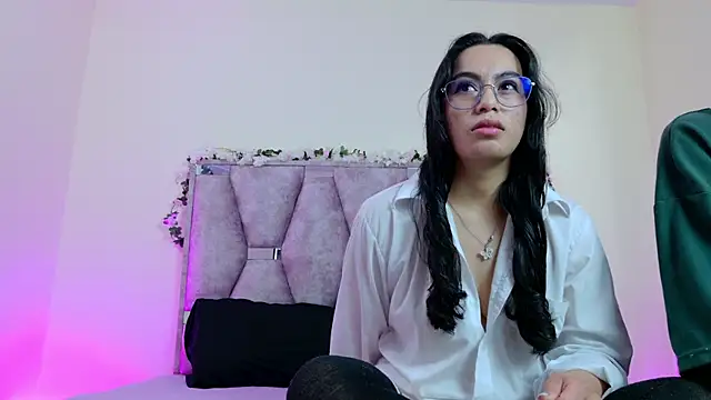 Iris mandarinne online show from November 2025 05:27:01 PM