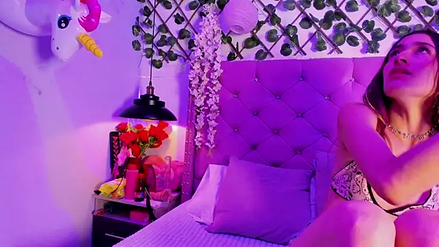 Violet-Storm- online show from October 2025 08:38:01 PM