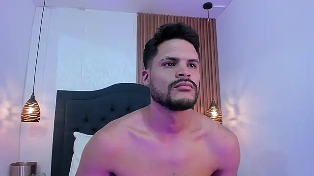 Hamilton 0 online show from November 2025 07:35:01 PM