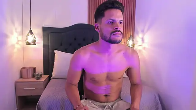 Hamilton 0 online show from November 2025 07:36:02 PM