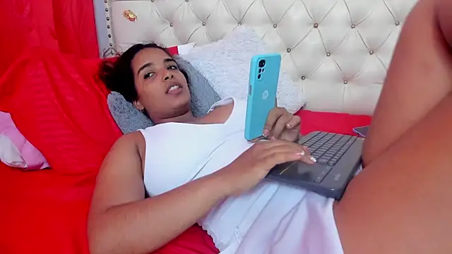 Snapshot of celena_wonder chatting on May 2026 07:00:02 PM celena wonder online show from May 2026 07:00:02 PM