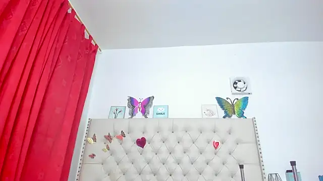 Snapshot of celena_wonder chatting on May 2026 08:18:01 AM celena wonder online show from May 2026 08:18:01 AM